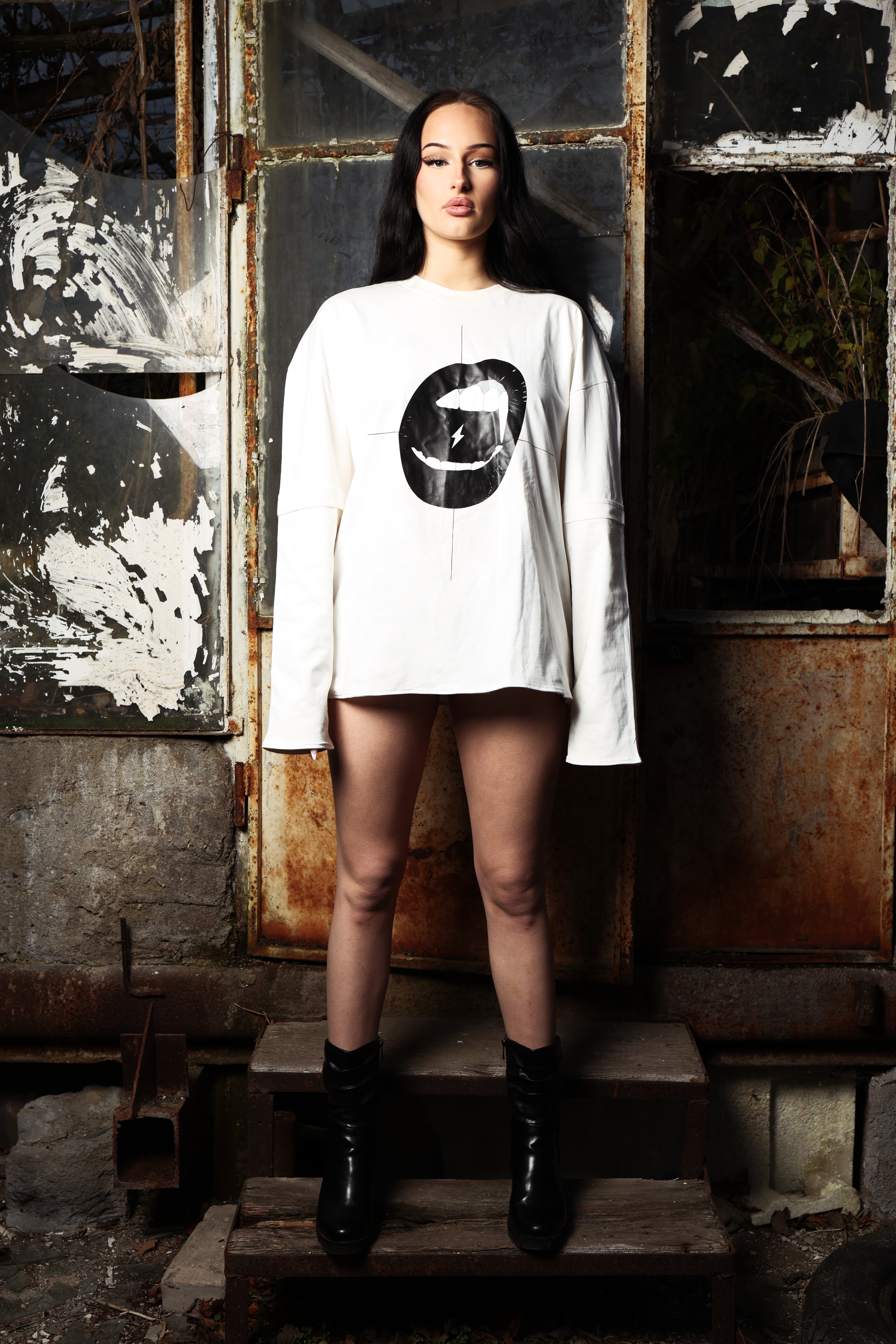 BLITZ MEH REVERSIBLE TEE - Image 2